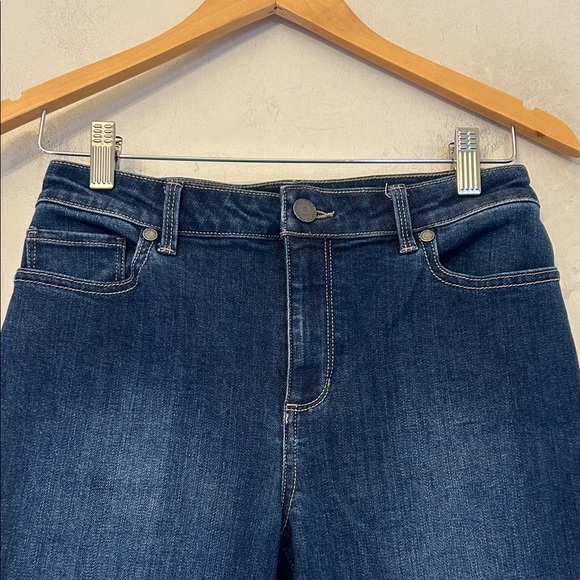 Susan Graver Dark Blue Frayed Hem cropped Women Jeans Size 2 EUC - Picture 4 of 8